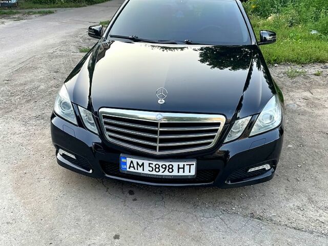 Мерседес Е-Класс 2010 в Житомире на Automoto.ua Черный Мерседес Е-Класс, объемом двигателя 3 л и пробегом 452 тыс. км за 15200 $, фото 1 на Automoto.ua