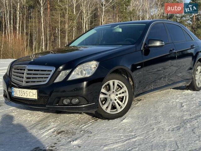 Черный Мерседес Е-Класс, объемом двигателя 2.14 л и пробегом 365 тыс. км за 10500 $, фото 1 на Automoto.ua