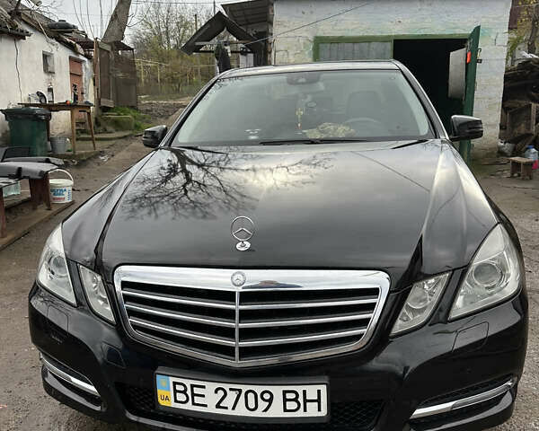Чорний Мерседес Е-Клас, об'ємом двигуна 2.2 л та пробігом 200 тис. км за 15500 $, фото 1 на Automoto.ua
