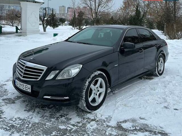 Черный Мерседес Е-Класс, объемом двигателя 1.8 л и пробегом 324 тыс. км за 8998 $, фото 1 на Automoto.ua