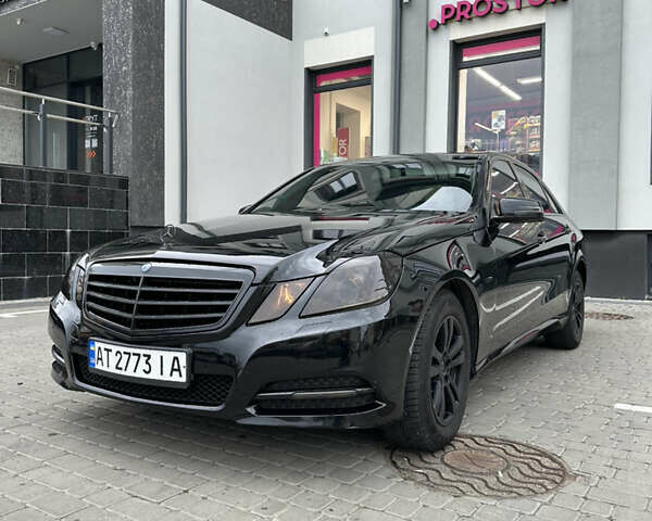Черный Мерседес Е-Класс, объемом двигателя 2.2 л и пробегом 280 тыс. км за 11499 $, фото 1 на Automoto.ua