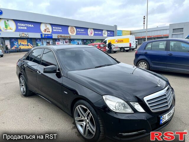 Чорний Мерседес Е-Клас, об'ємом двигуна 1.8 л та пробігом 281 тис. км за 12800 $, фото 1 на Automoto.ua