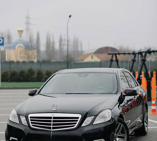 Чорний Мерседес Е-Клас, об'ємом двигуна 3 л та пробігом 280 тис. км за 14300 $, фото 1 на Automoto.ua