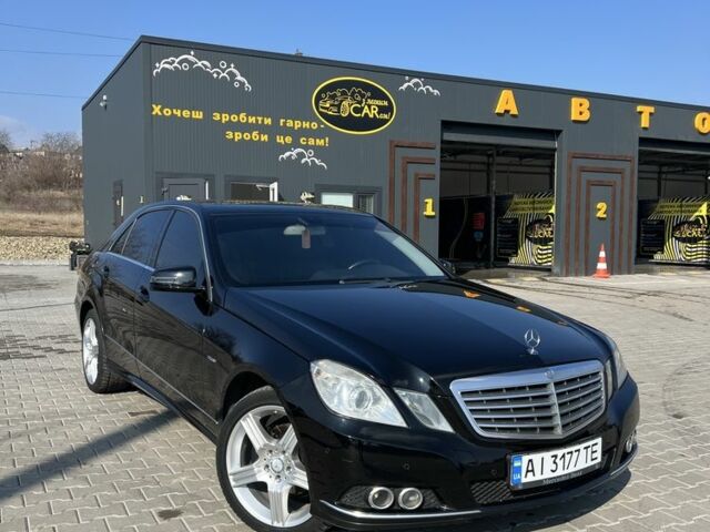 Чорний Мерседес Е-Клас, об'ємом двигуна 2.1 л та пробігом 260 тис. км за 11700 $, фото 1 на Automoto.ua