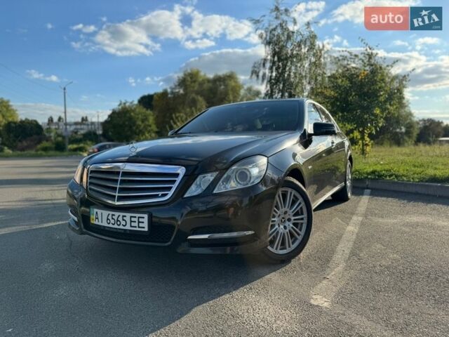 Чорний Мерседес Е-Клас, об'ємом двигуна 2.2 л та пробігом 260 тис. км за 15600 $, фото 1 на Automoto.ua
