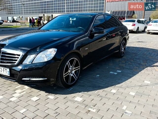Чорний Мерседес Е-Клас, об'ємом двигуна 2.14 л та пробігом 273 тис. км за 13999 $, фото 1 на Automoto.ua