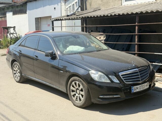 Черный Мерседес Е-Класс, объемом двигателя 2.1 л и пробегом 390 тыс. км за 6200 $, фото 1 на Automoto.ua