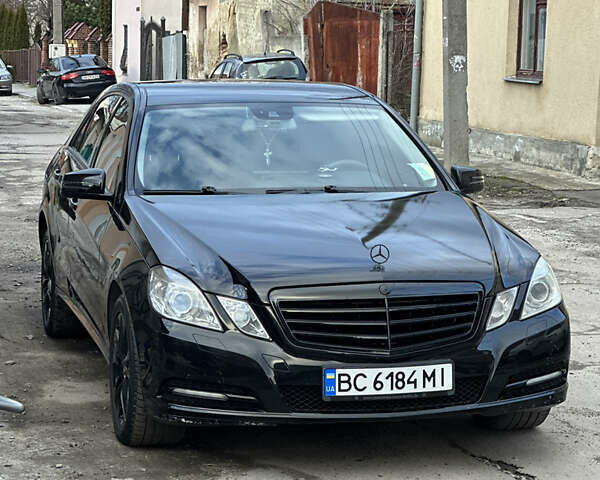 Мерседес Е-Класс 2011 в Львове на Automoto.ua Черный Мерседес Е-Класс, объемом двигателя 1.8 л и пробегом 353 тыс. км за 12000 $, фото 1 на Automoto.ua