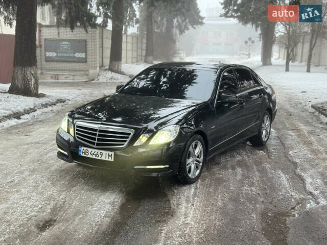 Чорний Мерседес Е-Клас, об'ємом двигуна 2.2 л та пробігом 333 тис. км за 13499 $, фото 1 на Automoto.ua
