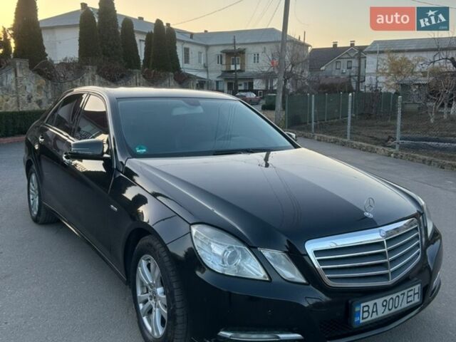 Черный Мерседес Е-Класс, объемом двигателя 1.8 л и пробегом 330 тыс. км за 8500 $, фото 1 на Automoto.ua