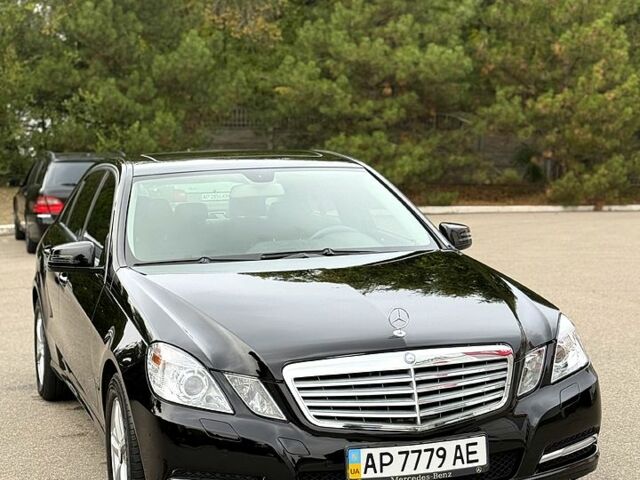 Чорний Мерседес Е-Клас, об'ємом двигуна 1.8 л та пробігом 225 тис. км за 11000 $, фото 1 на Automoto.ua