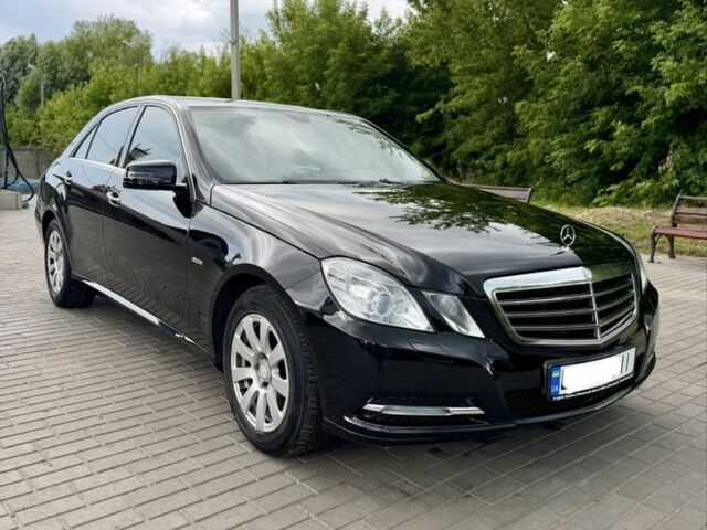 Чорний Мерседес Е-Клас, об'ємом двигуна 1.8 л та пробігом 300 тис. км за 10500 $, фото 1 на Automoto.ua