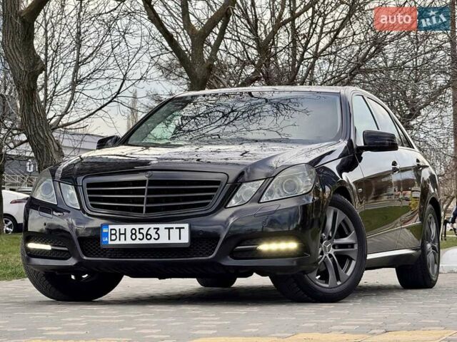 Чорний Мерседес Е-Клас, об'ємом двигуна 2.14 л та пробігом 337 тис. км за 11900 $, фото 1 на Automoto.ua