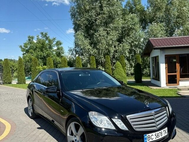 Чорний Мерседес Е-Клас, об'ємом двигуна 0 л та пробігом 239 тис. км за 14000 $, фото 1 на Automoto.ua