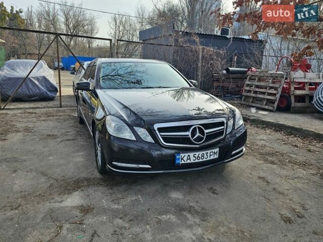 Чорний Мерседес Е-Клас, об'ємом двигуна 2.14 л та пробігом 396 тис. км за 7700 $, фото 1 на Automoto.ua
