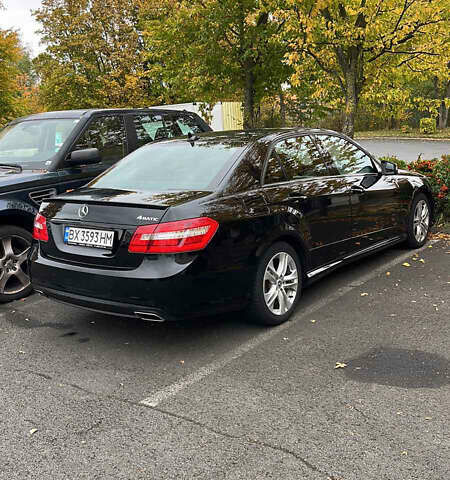 Чорний Мерседес Е-Клас, об'ємом двигуна 2.2 л та пробігом 215 тис. км за 16500 $, фото 1 на Automoto.ua