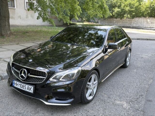 Чорний Мерседес Е-Клас, об'ємом двигуна 3.5 л та пробігом 170 тис. км за 17548 $, фото 1 на Automoto.ua