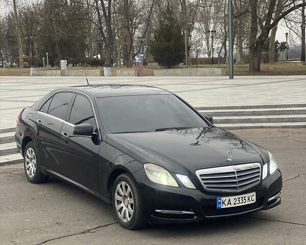 Чорний Мерседес Е-Клас, об'ємом двигуна 2.2 л та пробігом 311 тис. км за 10999 $, фото 1 на Automoto.ua
