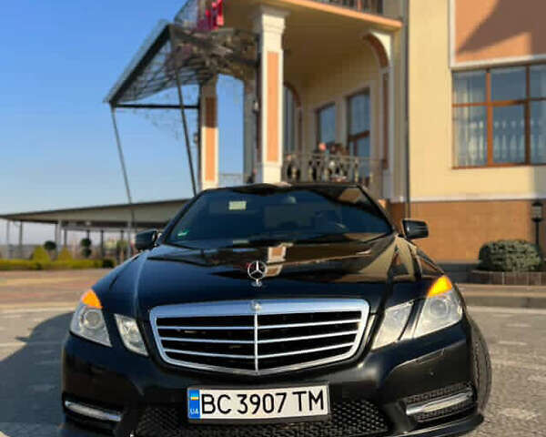 Мерседес Е-Класс 2013 в Дрогобыче на Automoto.ua Черный Мерседес Е-Класс, объемом двигателя 2.14 л и пробегом 298 тыс. км за 14000 $, фото 1 на Automoto.ua