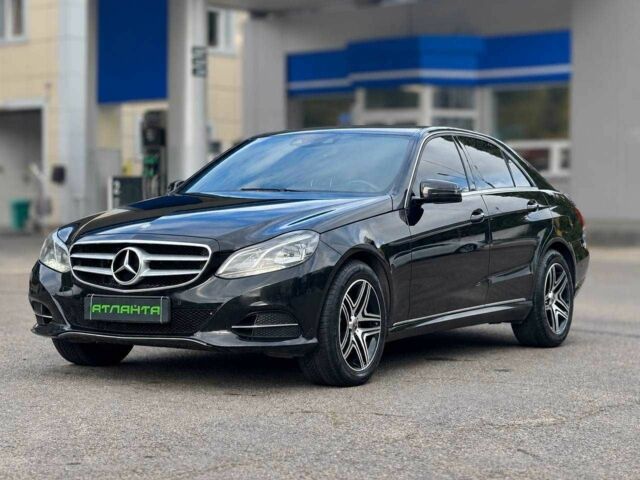 Черный Мерседес Е-Класс, объемом двигателя 2.1 л и пробегом 245 тыс. км за 11533 $, фото 1 на Automoto.ua