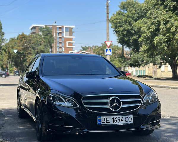 Черный Мерседес Е-Класс, объемом двигателя 2.2 л и пробегом 200 тыс. км за 18200 $, фото 1 на Automoto.ua