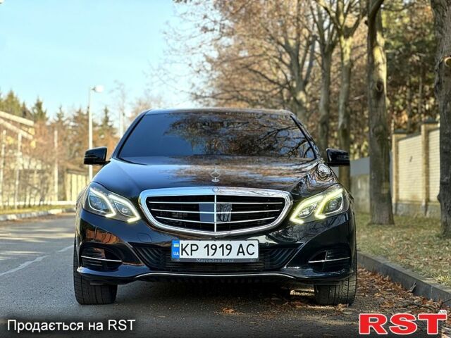 Черный Мерседес Е-Класс, объемом двигателя 3 л и пробегом 28000 тыс. км за 22999 $, фото 1 на Automoto.ua