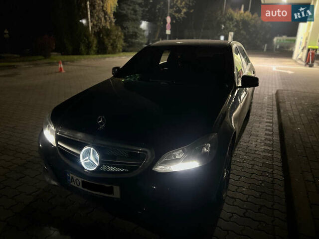 Черный Мерседес Е-Класс, объемом двигателя 2.2 л и пробегом 250 тыс. км за 11999 $, фото 1 на Automoto.ua