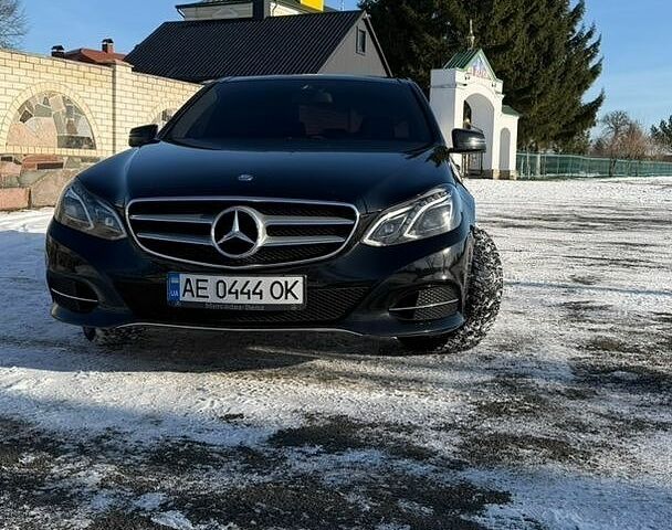 Черный Мерседес Е-Класс, объемом двигателя 2.14 л и пробегом 159 тыс. км за 19000 $, фото 1 на Automoto.ua