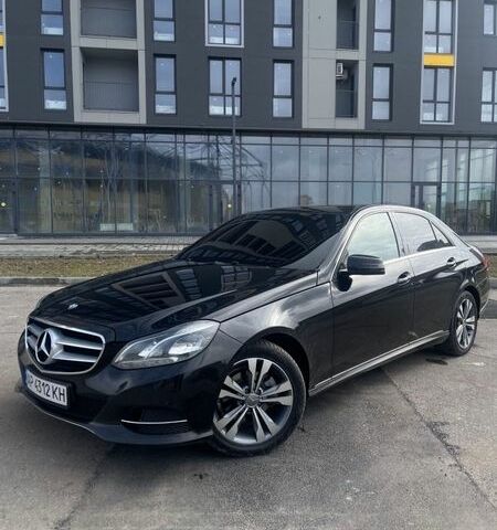 Черный Мерседес Е-Класс, объемом двигателя 2.14 л и пробегом 208 тыс. км за 16500 $, фото 1 на Automoto.ua