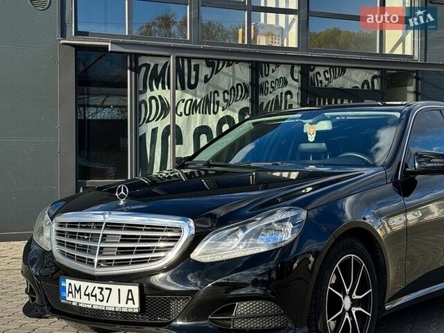 Черный Мерседес Е-Класс, объемом двигателя 2.1 л и пробегом 310 тыс. км за 15500 $, фото 1 на Automoto.ua