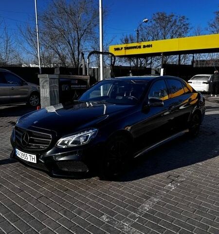 Черный Мерседес Е-Класс, объемом двигателя 3.5 л и пробегом 175 тыс. км за 18000 $, фото 1 на Automoto.ua