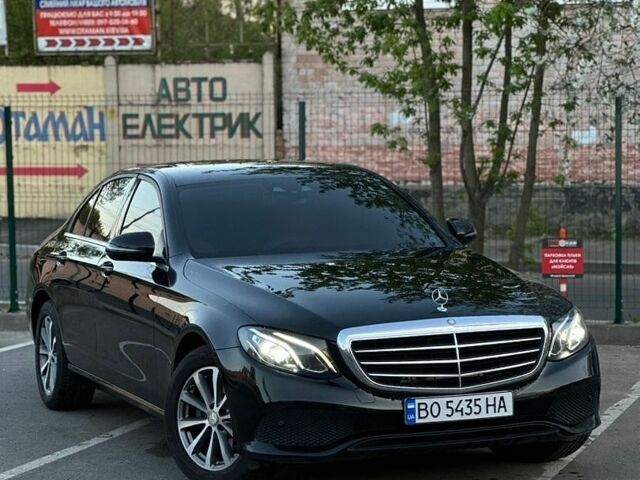 Чорний Мерседес Е-Клас, об'ємом двигуна 1.95 л та пробігом 287 тис. км за 25999 $, фото 1 на Automoto.ua