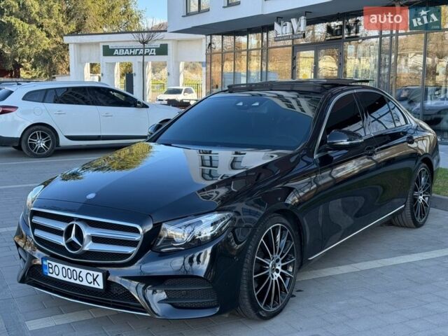 Черный Мерседес Е-Класс, объемом двигателя 1.95 л и пробегом 168 тыс. км за 31500 $, фото 1 на Automoto.ua
