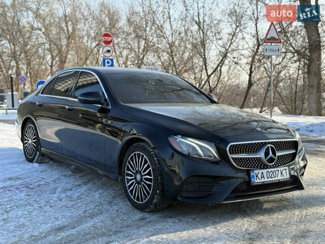 Черный Мерседес Е-Класс, объемом двигателя 1.99 л и пробегом 130 тыс. км за 25700 $, фото 1 на Automoto.ua