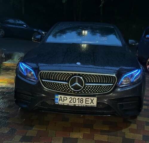 Чорний Мерседес Е-Клас, об'ємом двигуна 3 л та пробігом 179 тис. км за 37800 $, фото 1 на Automoto.ua