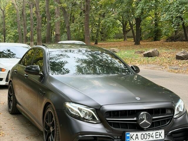 Чорний Мерседес Е-Клас, об'ємом двигуна 3 л та пробігом 95 тис. км за 36999 $, фото 1 на Automoto.ua