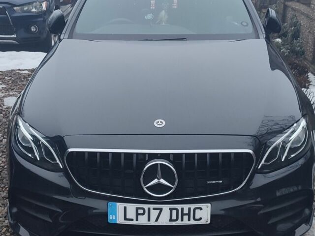 Чорний Мерседес Е-Клас, об'ємом двигуна 2.2 л та пробігом 140 тис. км за 12693 $, фото 1 на Automoto.ua