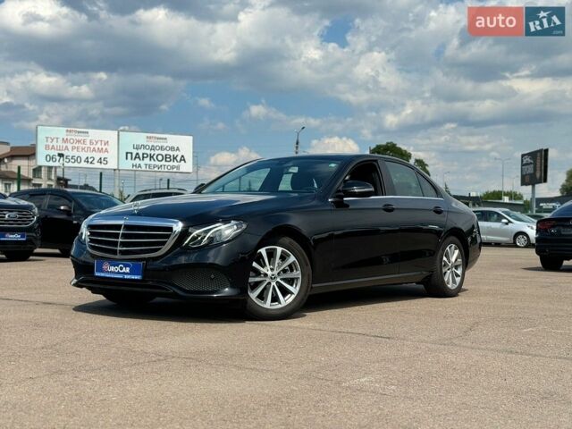 Черный Мерседес Е-Класс, объемом двигателя 1.95 л и пробегом 174 тыс. км за 28500 $, фото 1 на Automoto.ua