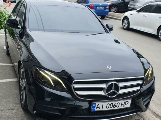 Чорний Мерседес Е-Клас, об'ємом двигуна 2 л та пробігом 13 тис. км за 39900 $, фото 1 на Automoto.ua
