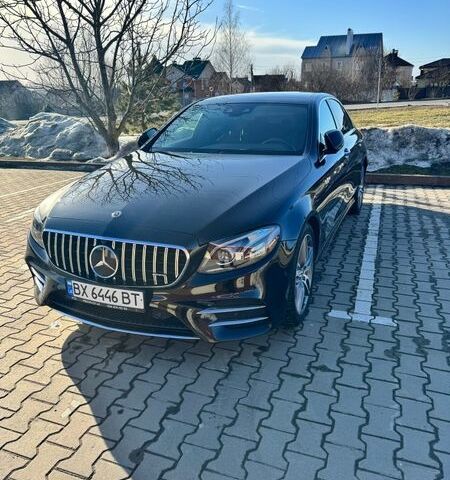 Черный Мерседес Е-Класс, объемом двигателя 3 л и пробегом 136 тыс. км за 45700 $, фото 1 на Automoto.ua