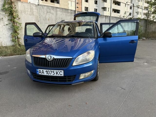 Чорний Мерседес Е-Клас, об'ємом двигуна 1.99 л та пробігом 142 тис. км за 31100 $, фото 1 на Automoto.ua