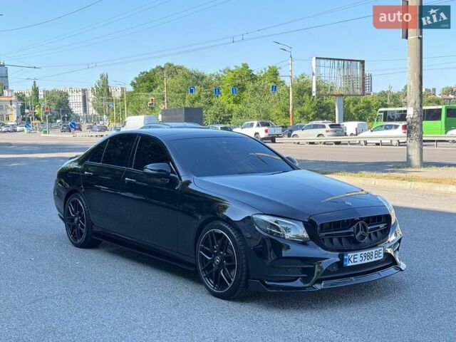 Чорний Мерседес Е-Клас, об'ємом двигуна 3 л та пробігом 132 тис. км за 32000 $, фото 1 на Automoto.ua