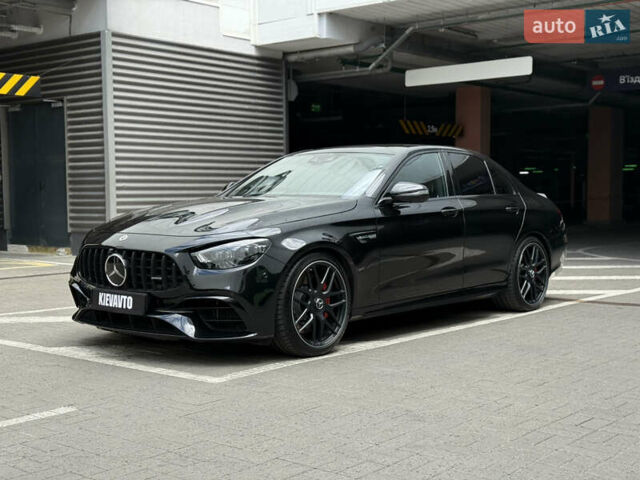 Черный Мерседес Е-Класс, объемом двигателя 3.98 л и пробегом 28 тыс. км за 82000 $, фото 1 на Automoto.ua