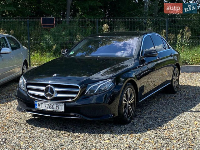 Черный Мерседес Е-Класс, объемом двигателя 1.95 л и пробегом 150 тыс. км за 33500 $, фото 1 на Automoto.ua