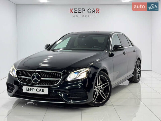 Черный Мерседес Е-Класс, объемом двигателя 2 л и пробегом 142 тыс. км за 36900 $, фото 1 на Automoto.ua