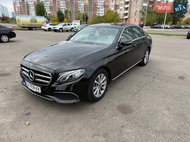 Черный Мерседес Е-Класс, объемом двигателя 1.95 л и пробегом 216 тыс. км за 32000 $, фото 1 на Automoto.ua