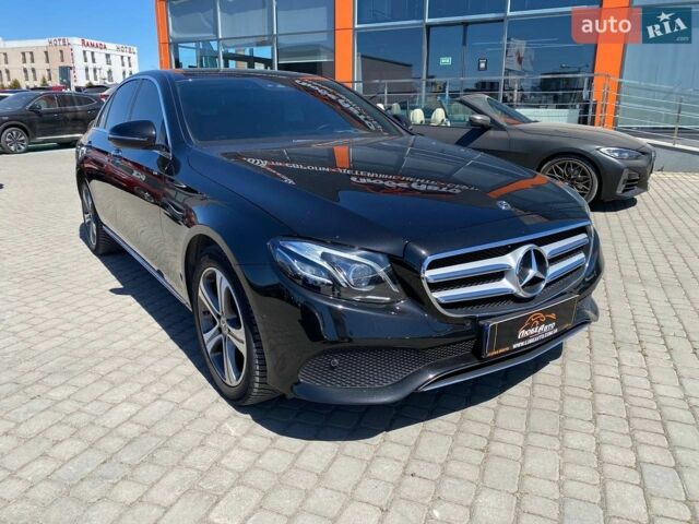 Чорний Мерседес Е-Клас, об'ємом двигуна 2 л та пробігом 78 тис. км за 32500 $, фото 1 на Automoto.ua