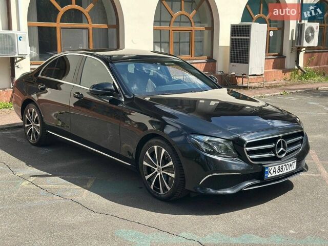 Чорний Мерседес Е-Клас, об'ємом двигуна 1.95 л та пробігом 215 тис. км за 29500 $, фото 1 на Automoto.ua