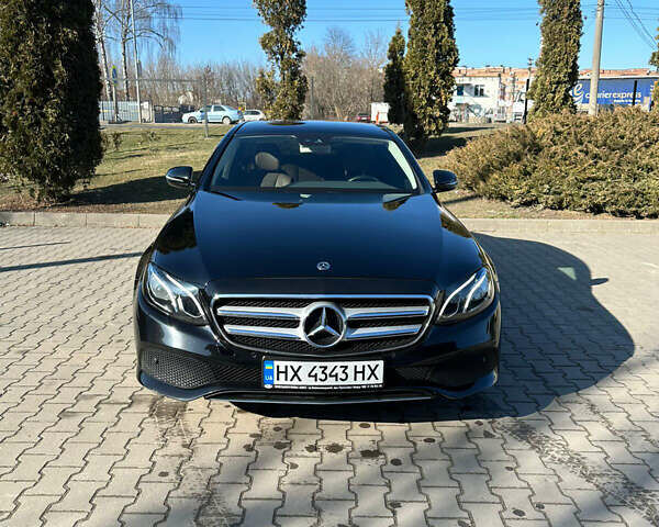 Черный Мерседес Е-Класс, объемом двигателя 1.99 л и пробегом 87 тыс. км за 33000 $, фото 1 на Automoto.ua