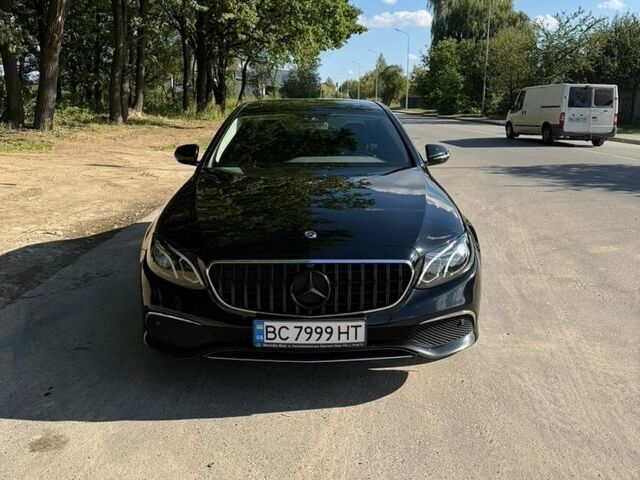 Черный Мерседес Е-Класс, объемом двигателя 1.95 л и пробегом 119 тыс. км за 45000 $, фото 1 на Automoto.ua